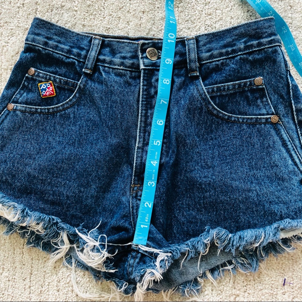 sold - VINTAGE 90s High Waisted Raw Hem Denim Mom Shorts - Picture 12 of 14